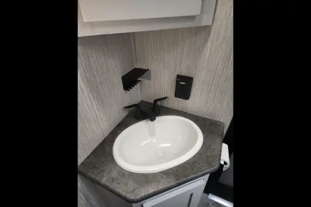 Palomino Puma 28DBFQ Travel Trailer