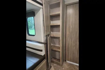 Palomino Puma 28DBFQ Travel Trailer