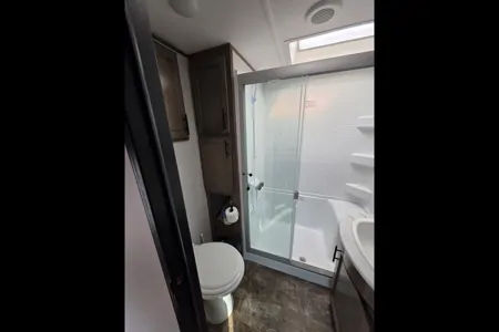 Z&S Home on Wheels w/Bunk Room