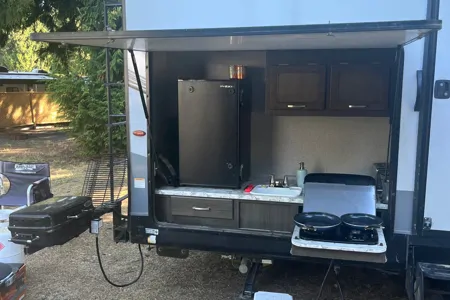 Large group -  Jayco Jayflight  Travel Trailer