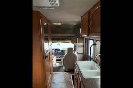 Alan's Adventurer Manufacturing 19RD Class C