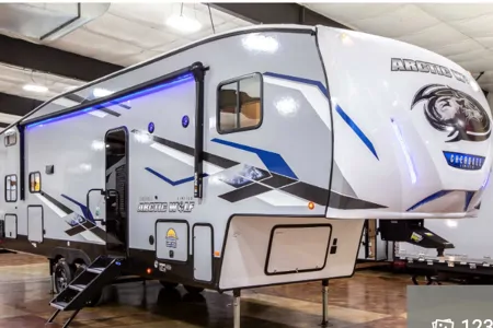 MICHIGAN LIFE RV