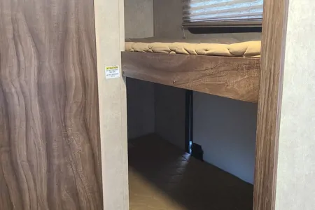 Lovely Clean & Tidy Trailer with Bunk Beds