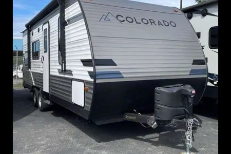 Derick's Dutchmen colorado Travel Trailer