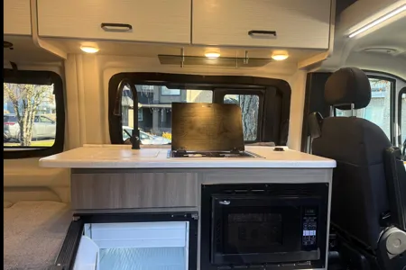 Emma's 2024 Rampromaster 21 Foot Campervan