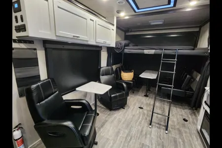 2026 Genesis Supreme Blazen 275crxl Toy Hauler