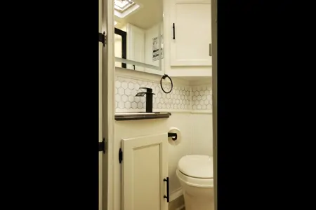32' Coachmen Motorhome - Family Friendly, newly remodeled & Fully equipped!
