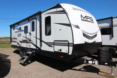 MPG 2500 Bunk House w Outdoor Kitchen!