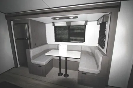 MPG 2500 Bunk House w Outdoor Kitchen!