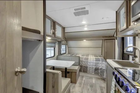 New 2025 Gulf Stream Travel Trailer!!