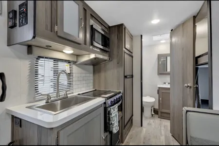 New 2025 Gulf Stream Travel Trailer!!