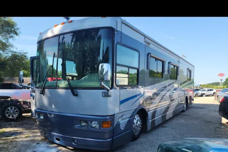 Dmitriy's CountryCoach Islander Class A