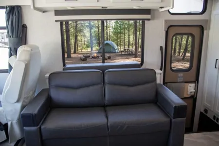 A01 - 10 Person w/ Bunk - The RV Rental Factory