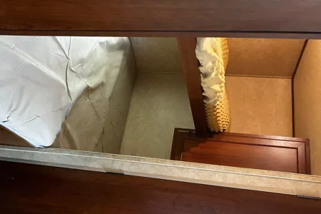 YYC Fully Stocked 26’ RV - bring food, clothes and bedding