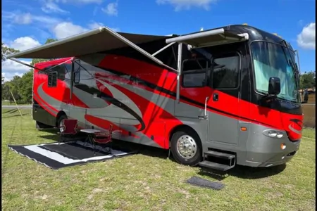 FUN AND COMFORTABLE SPORTS MOTOR HOME