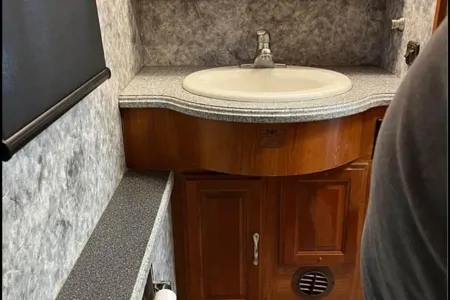 FUN AND COMFORTABLE SPORTS MOTOR HOME