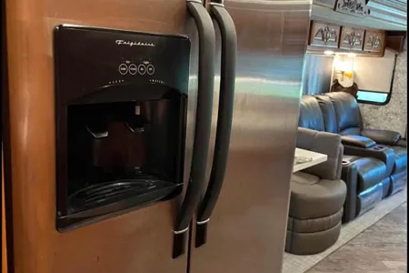 FUN AND COMFORTABLE SPORTS MOTOR HOME