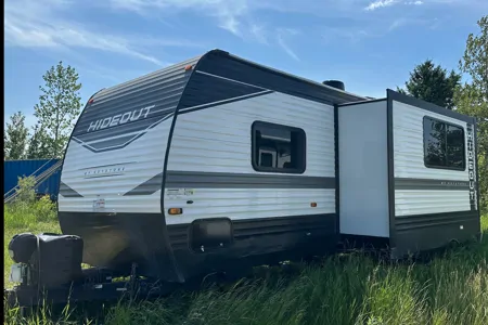 Char's Keystone 250BH Travel Trailer