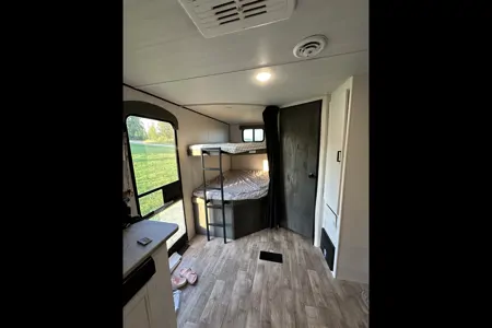 Char's Keystone 250BH Travel Trailer