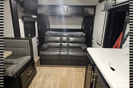 Hideaway RV rentals Fur baby friendly Wolf pup 16pf