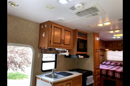 #2 Julia's Forest River Sunseeker  Class C