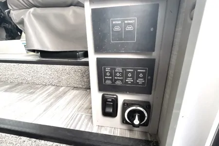 Epic Hurricane Escape Thor Motor Coach 34R Class A