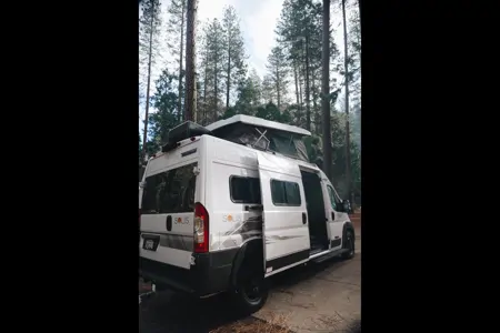 2025 Winnebago Solis NPF (National Park Foundation edition) 59P Adventure Van