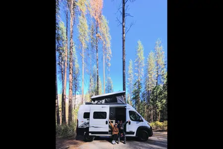 2025 Winnebago Solis NPF (National Park Foundation edition) 59P Adventure Van