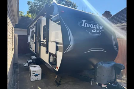 Anthony’s Family Friendly Grand Design Imagine XLS Travel Trailer