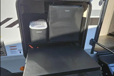 2025 Alpha Wolf Bunkhouse | Sleeps 10 | Delivery Available