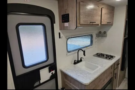 Meet Breezy- Our 18ft Camper
