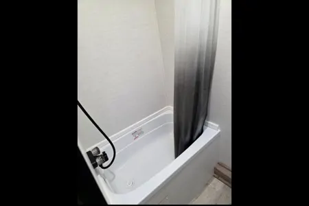 Meet Breezy- Our 18ft Camper