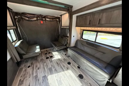 Desert & Dunes Forest River Forest River Sandstorm M-272SLC Toy Haul