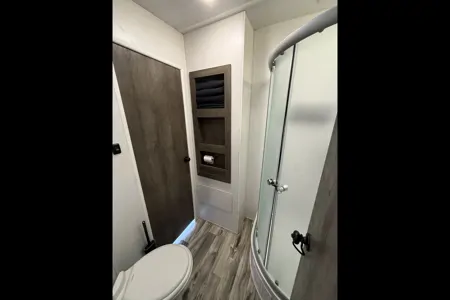 Desert & Dunes Forest River Forest River Sandstorm M-272SLC Toy Haul