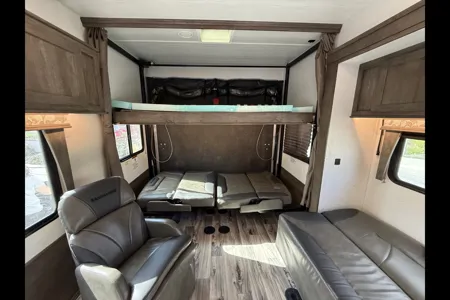 Desert & Dunes Forest River Forest River Sandstorm M-272SLC Toy Haul