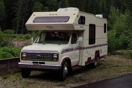 Ameline's Ford E-350 Econoline Class C