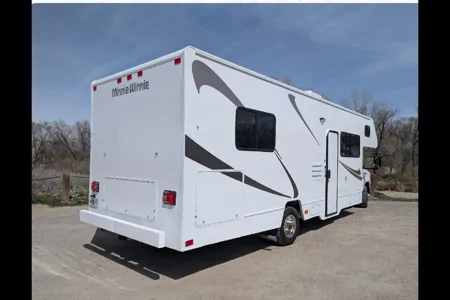 Lidiya's Winnebago Minnie Winnie Class C