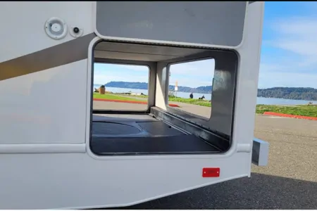 Lidiya's Winnebago Minnie Winnie Class C