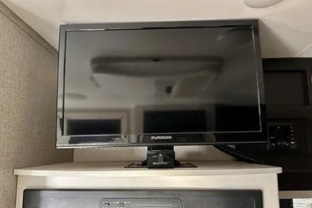 Carleigh's Jayco Jay Feather Hybrid