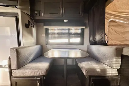 Carleigh's Jayco Jay Feather Hybrid