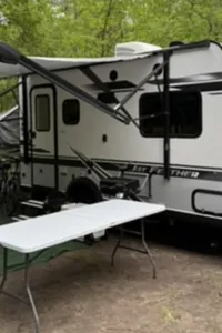 Carleigh's Jayco Jay Feather Hybrid