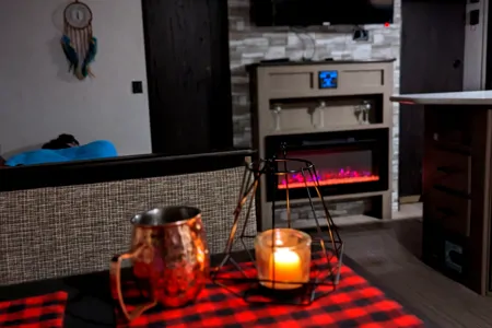 Jenny's Hideout RV Cottage 