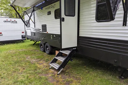 Jenny's Hideout RV Cottage 