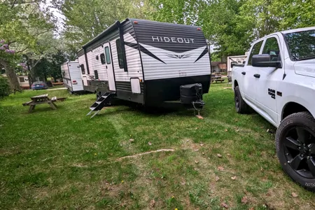 Jenny's Hideout RV Cottage 