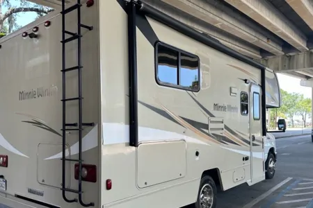 Kenneth 's Minnie Winnie 22R Winnie 22R Class C