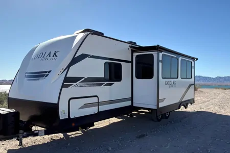 32’ LONDON BRIDGE BUNKWAGON