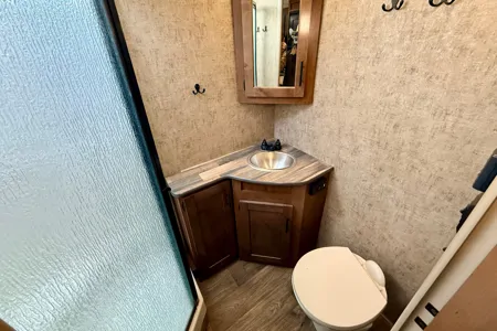 Outdoors RV Mountain 25RDS Travel Trailer