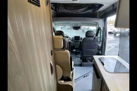 Goldie - New 2025 Winnebago Solis 59PX