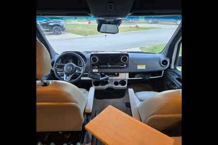 Jeremy's Mercedes-Benz 2023 delano Class C