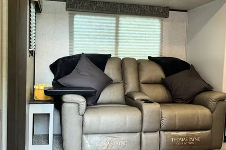 Colterman’s Keystone Bullet 23 RB Travel Trailer